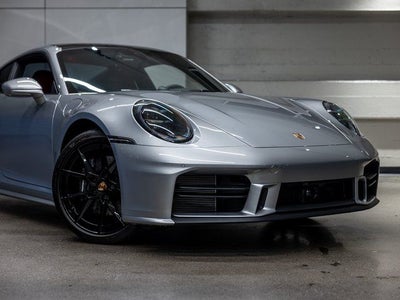 2025 Porsche 911 Carrera