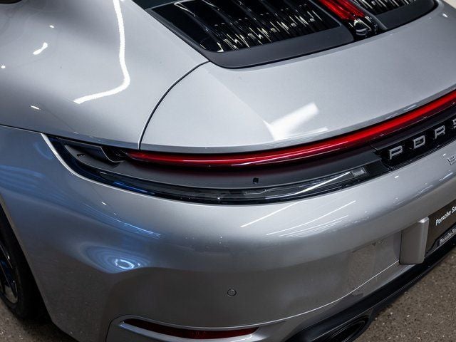 2025 Porsche 911 Carrera