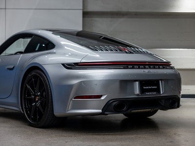 2025 Porsche 911 Carrera