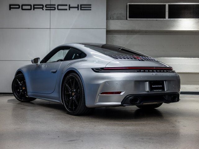 2025 Porsche 911 Carrera