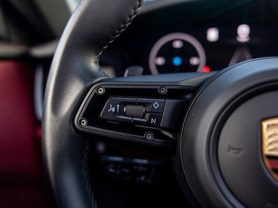 2025 Porsche 911 Carrera