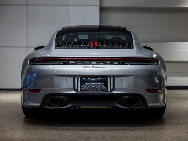 2025 Porsche 911 Carrera