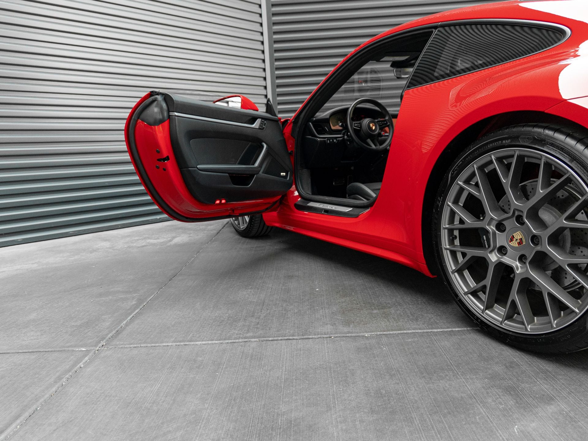 2025 Porsche 911 Carrera