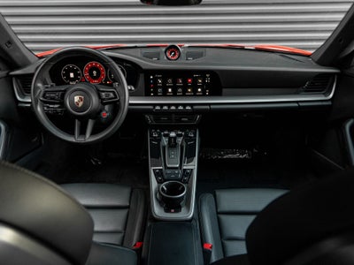 2025 Porsche 911 Carrera