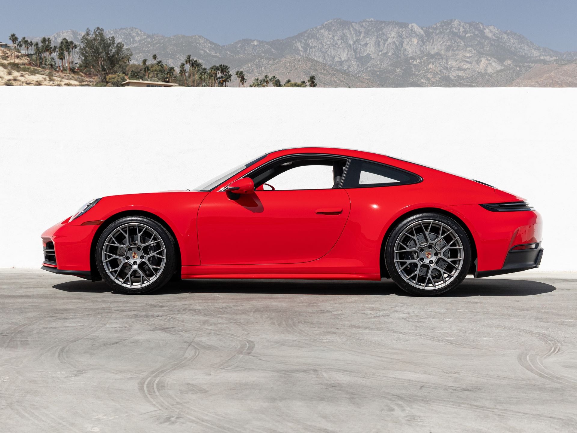 2025 Porsche 911 Carrera
