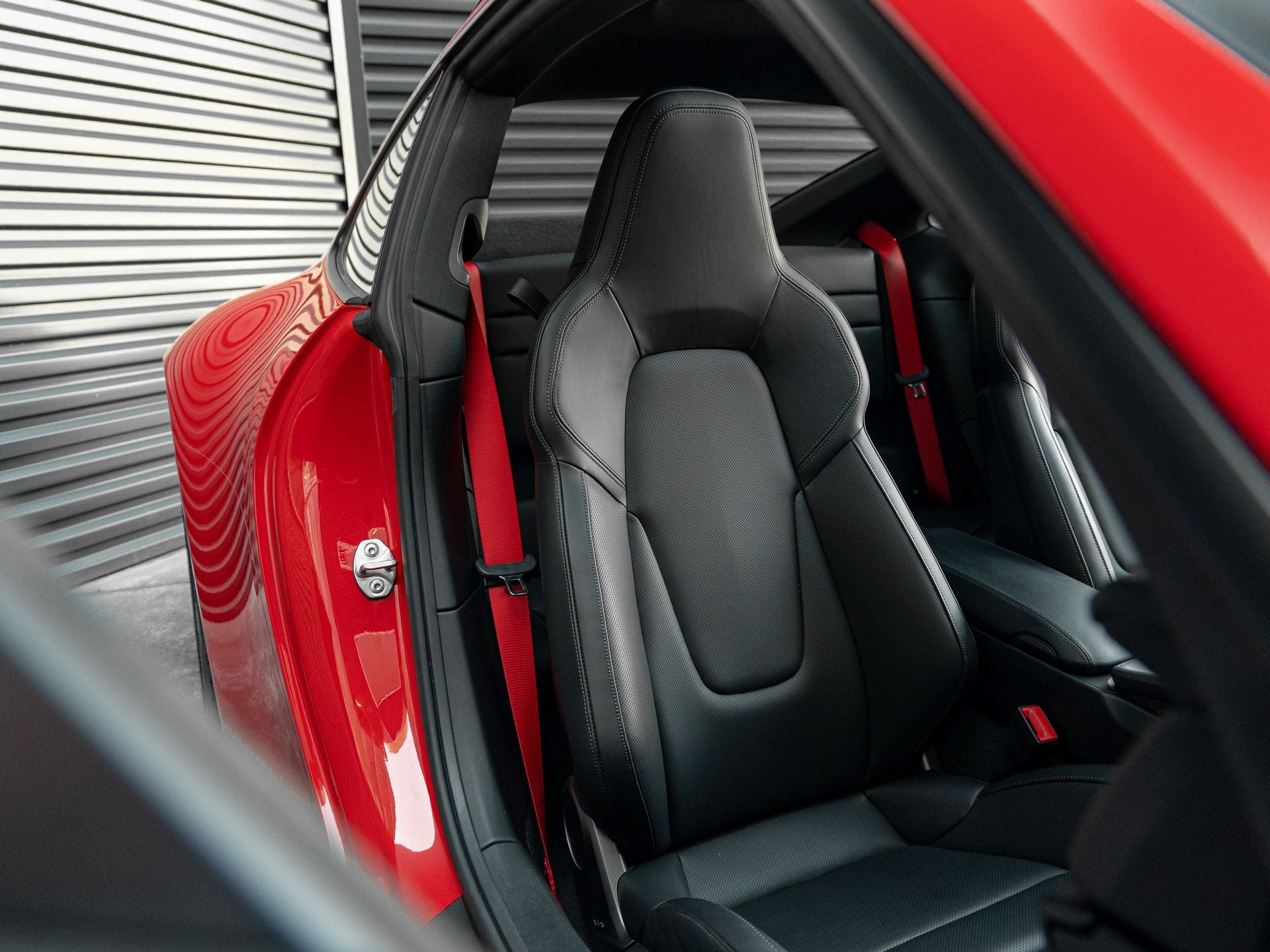 2025 Porsche 911 Carrera