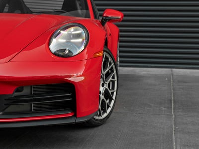 2025 Porsche 911 Carrera