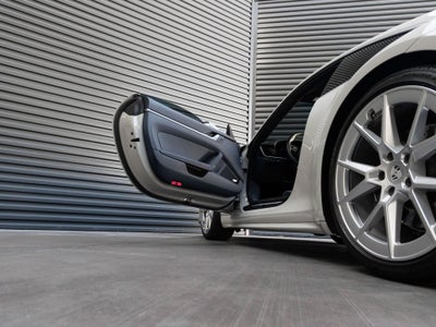2025 Porsche 911 Carrera