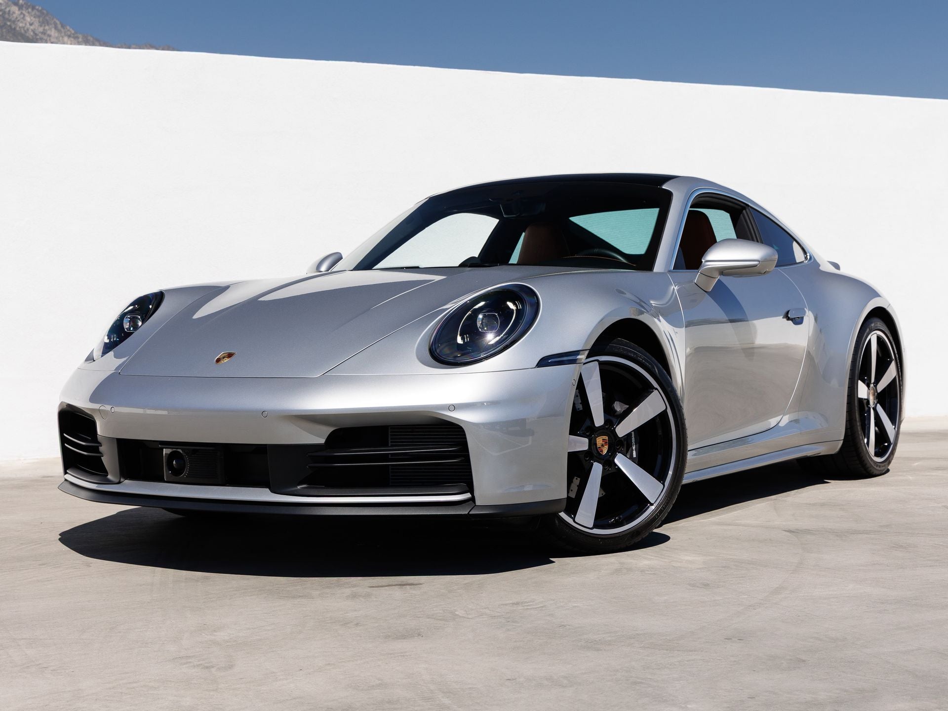 2025 Porsche 911 Carrera