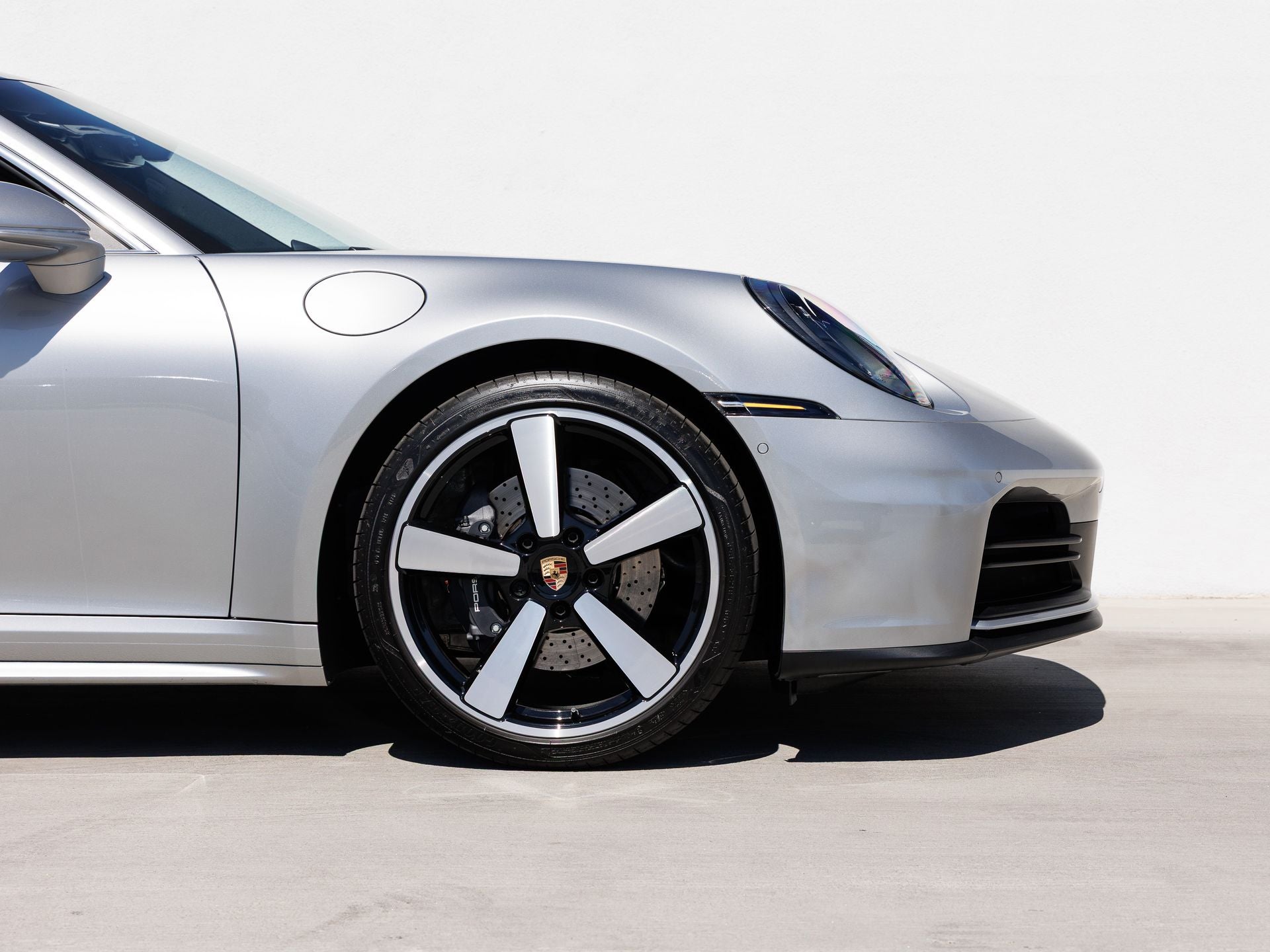 2025 Porsche 911 Carrera