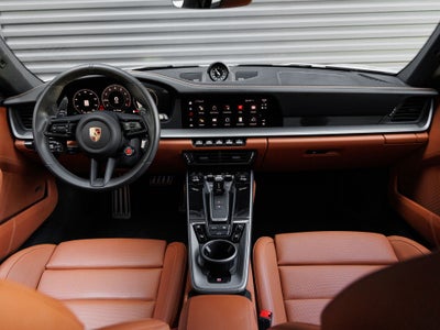 2025 Porsche 911 Carrera
