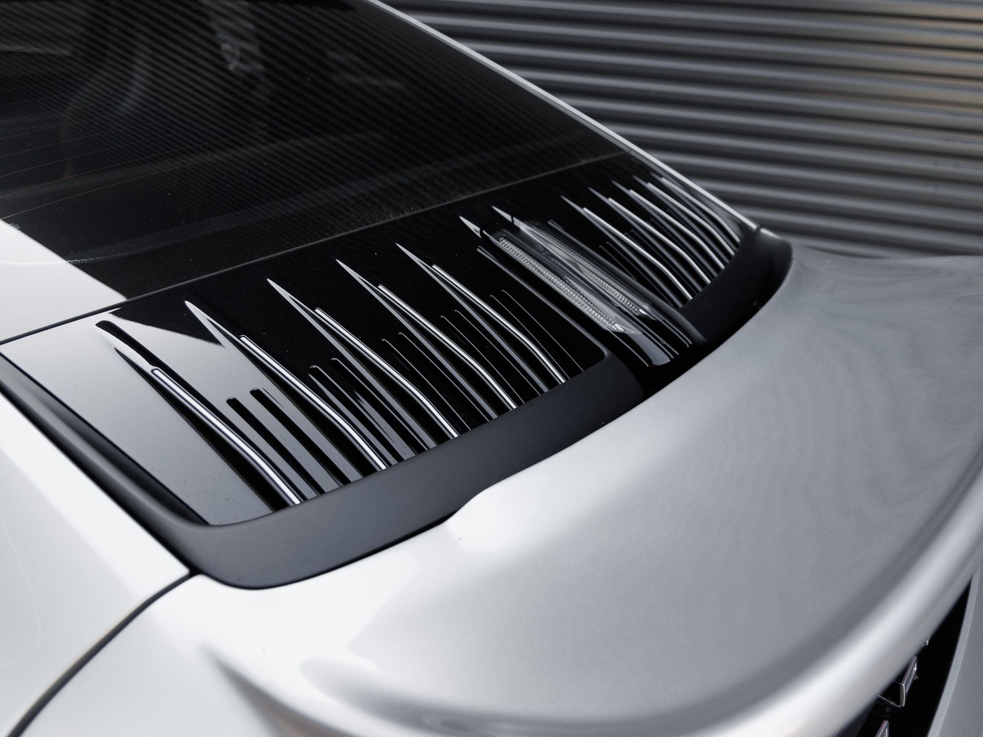 2025 Porsche 911 Carrera