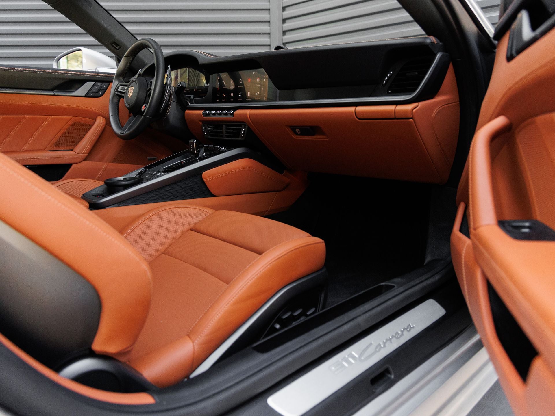 2025 Porsche 911 Carrera