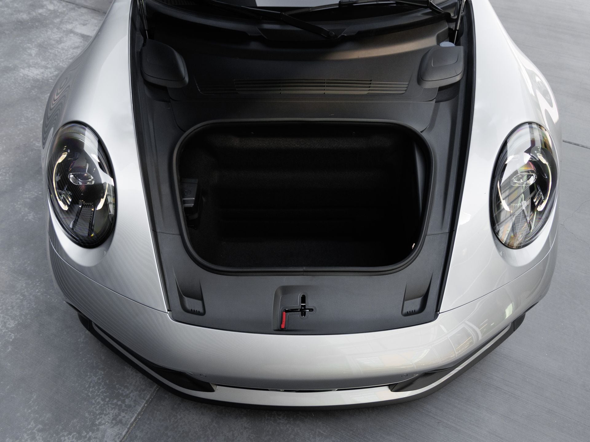 2025 Porsche 911 Carrera