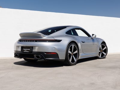 2025 Porsche 911 Carrera