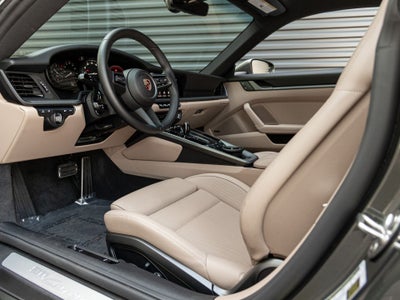 2024 Porsche 911 Carrera