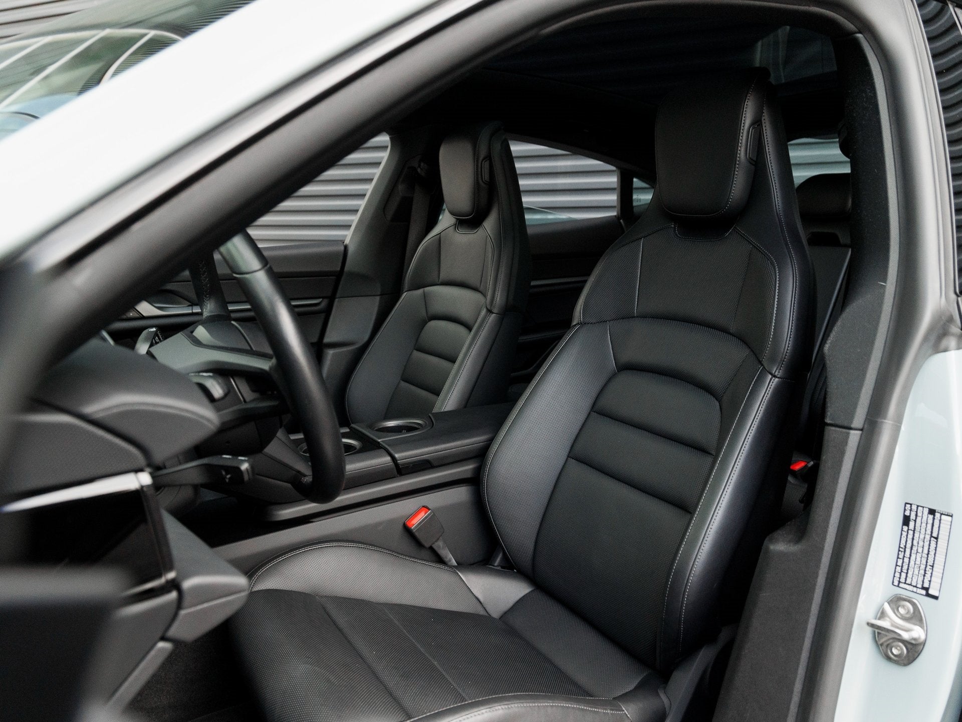 2025 Porsche Taycan Taycan