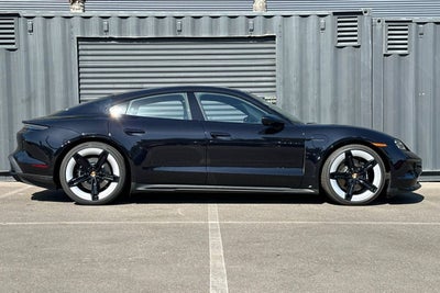 2026 Porsche Taycan Taycan 4 Black Edition