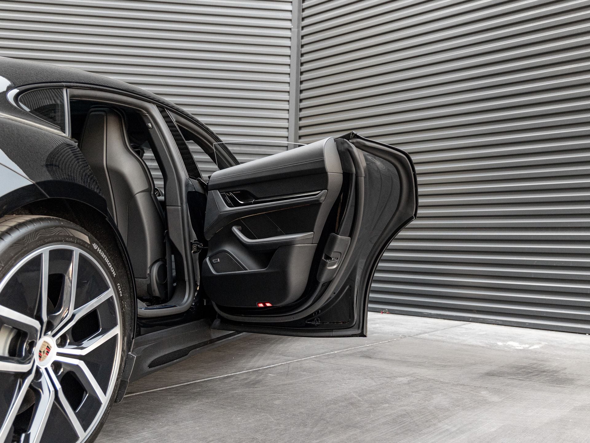2026 Porsche Taycan Black Edition