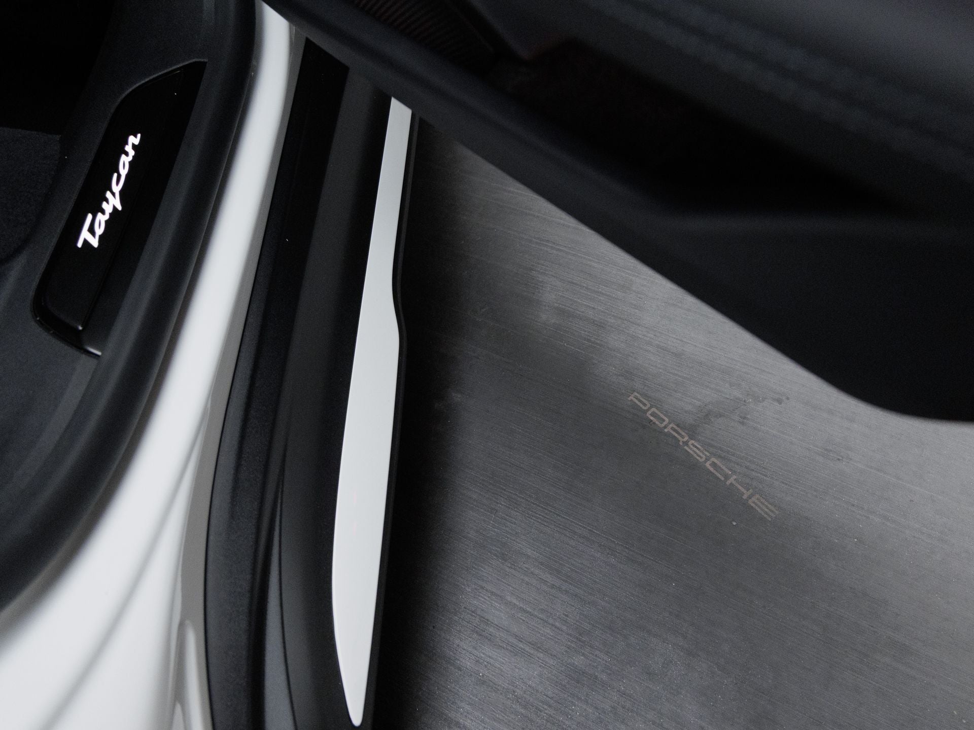 2026 Porsche Taycan Taycan Black Edition
