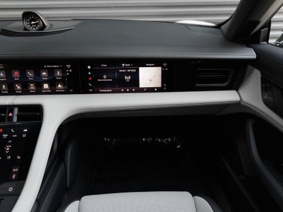 2026 Porsche Taycan Taycan Black Edition
