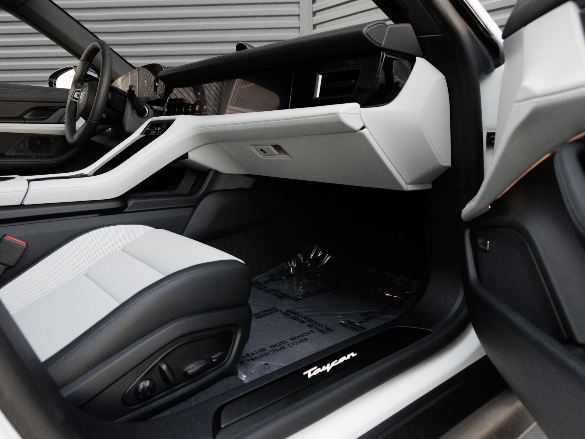 2026 Porsche Taycan Taycan Black Edition