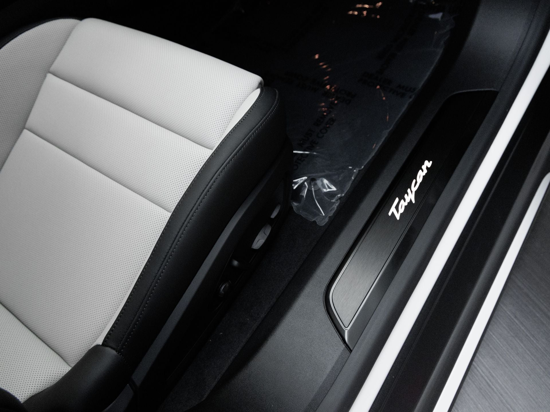 2026 Porsche Taycan Taycan Black Edition