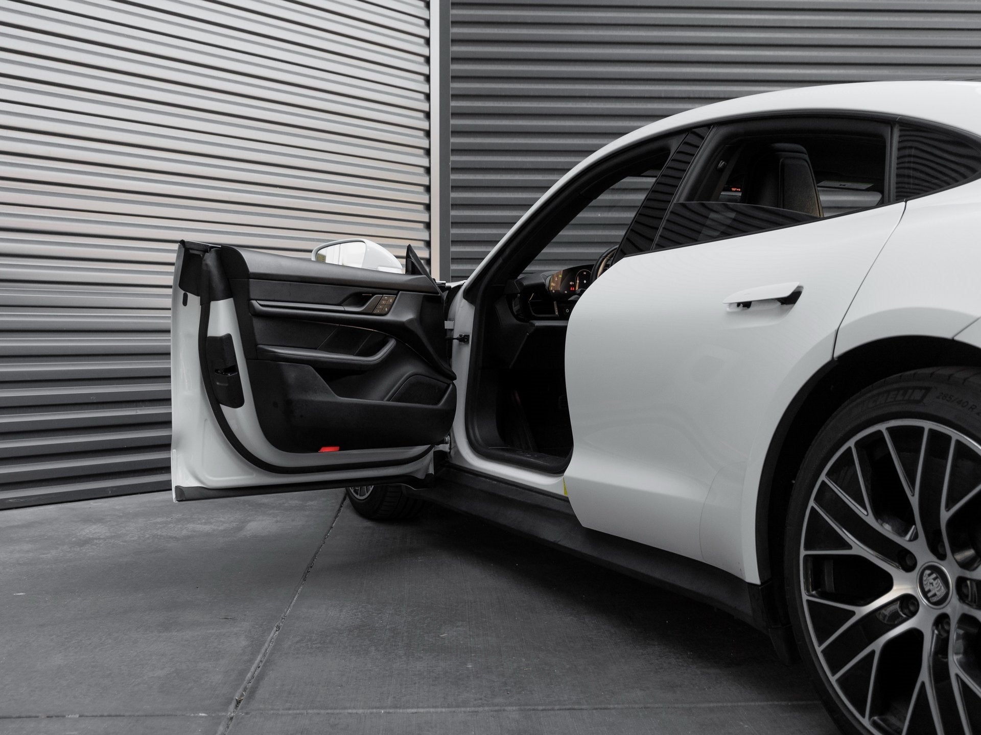 2022 Porsche Taycan Taycan (MY22)