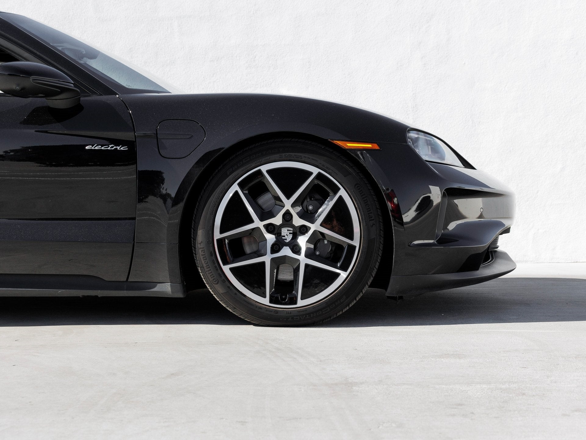 2025 Porsche Taycan Taycan