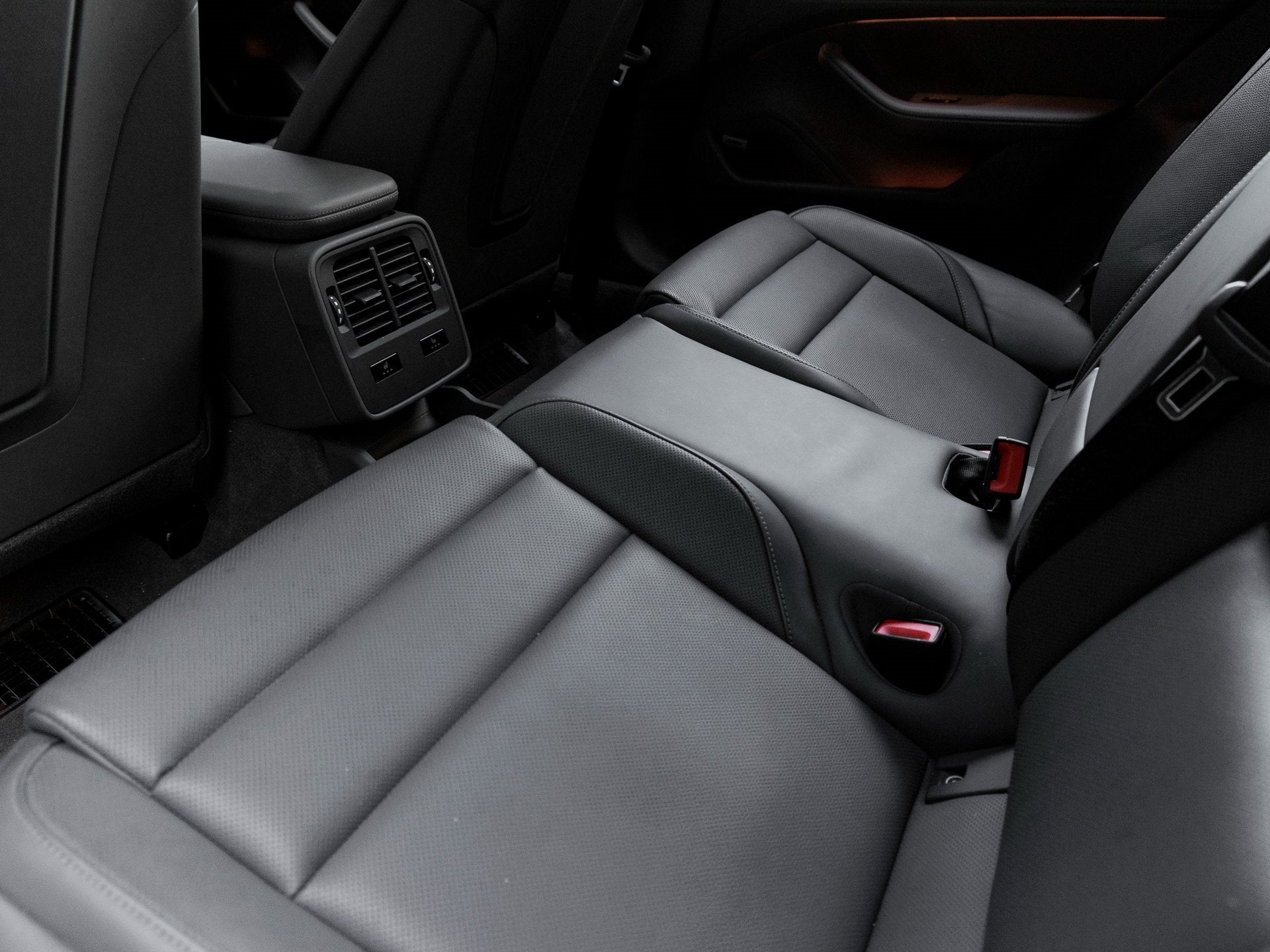 2025 Porsche Taycan Taycan