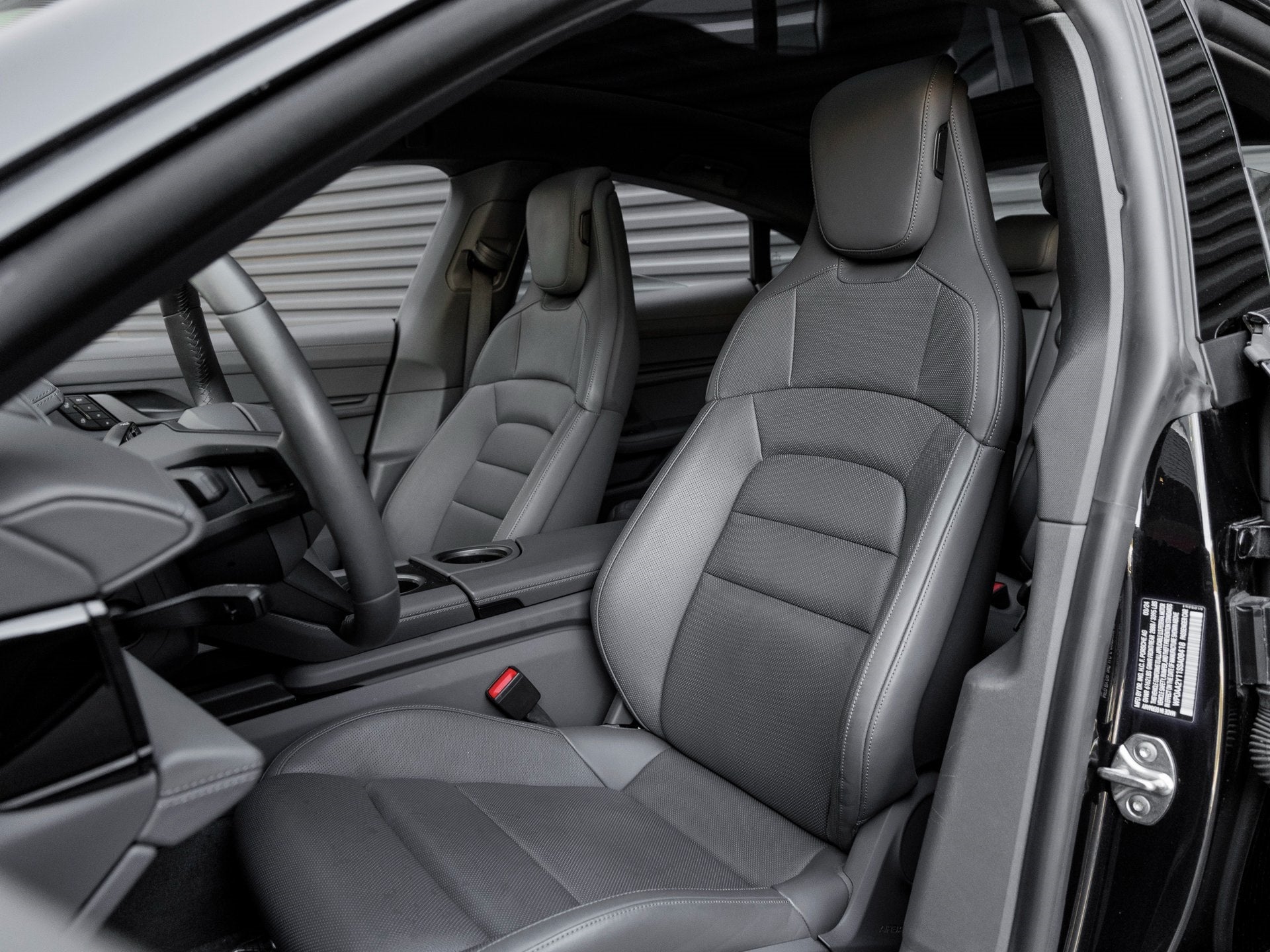 2025 Porsche Taycan Taycan