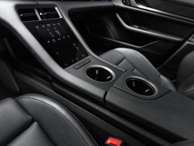 2025 Porsche Taycan 4