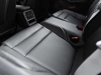2025 Porsche Taycan 4
