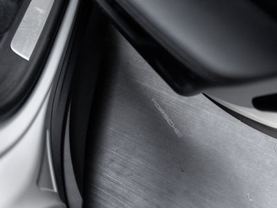 2025 Porsche Taycan 4