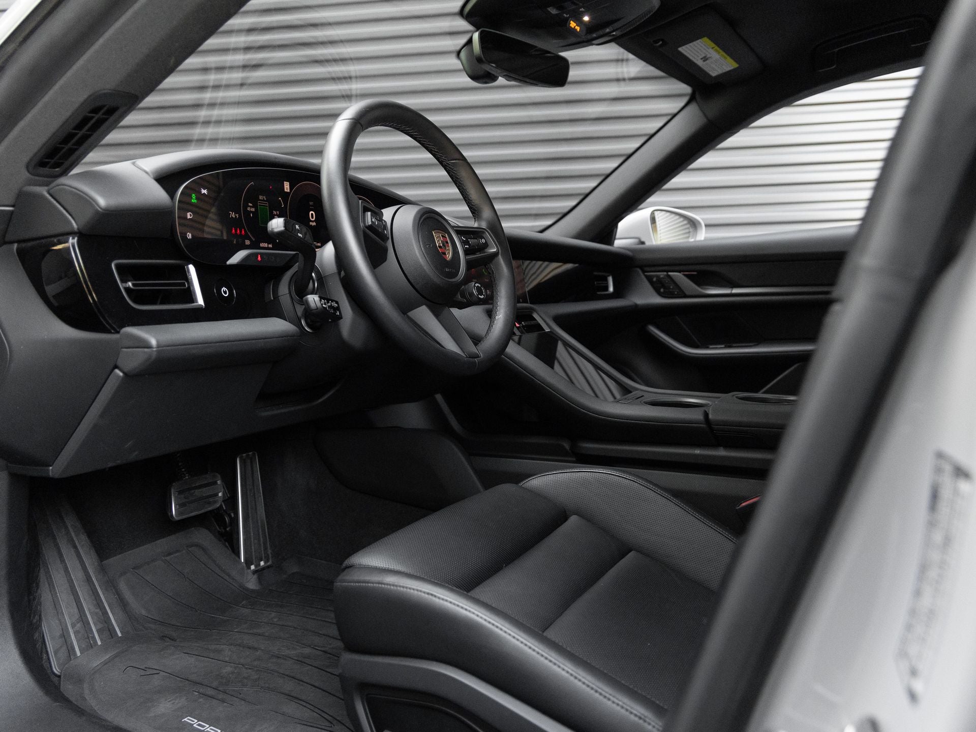 2025 Porsche Taycan 4