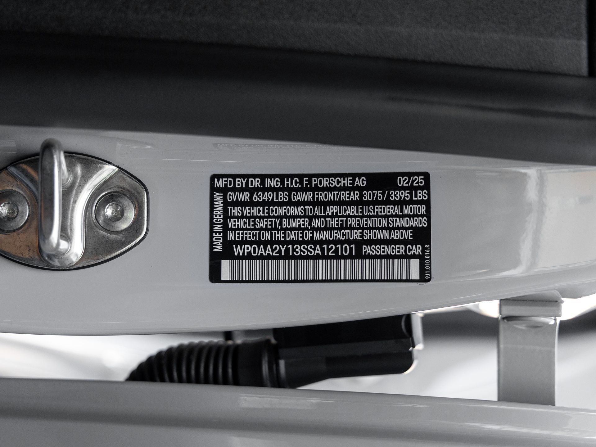 2025 Porsche Taycan 4