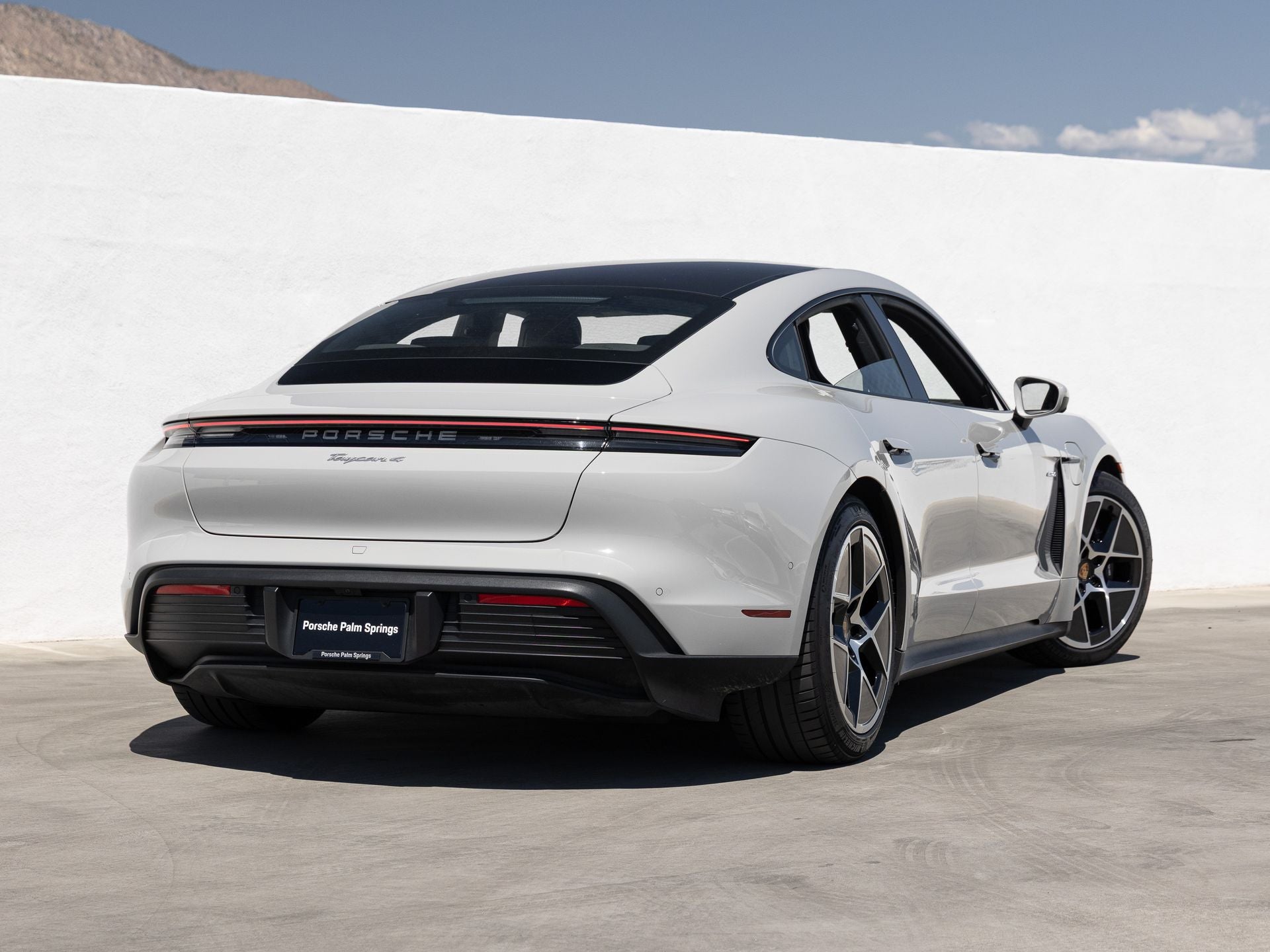 2025 Porsche Taycan 4