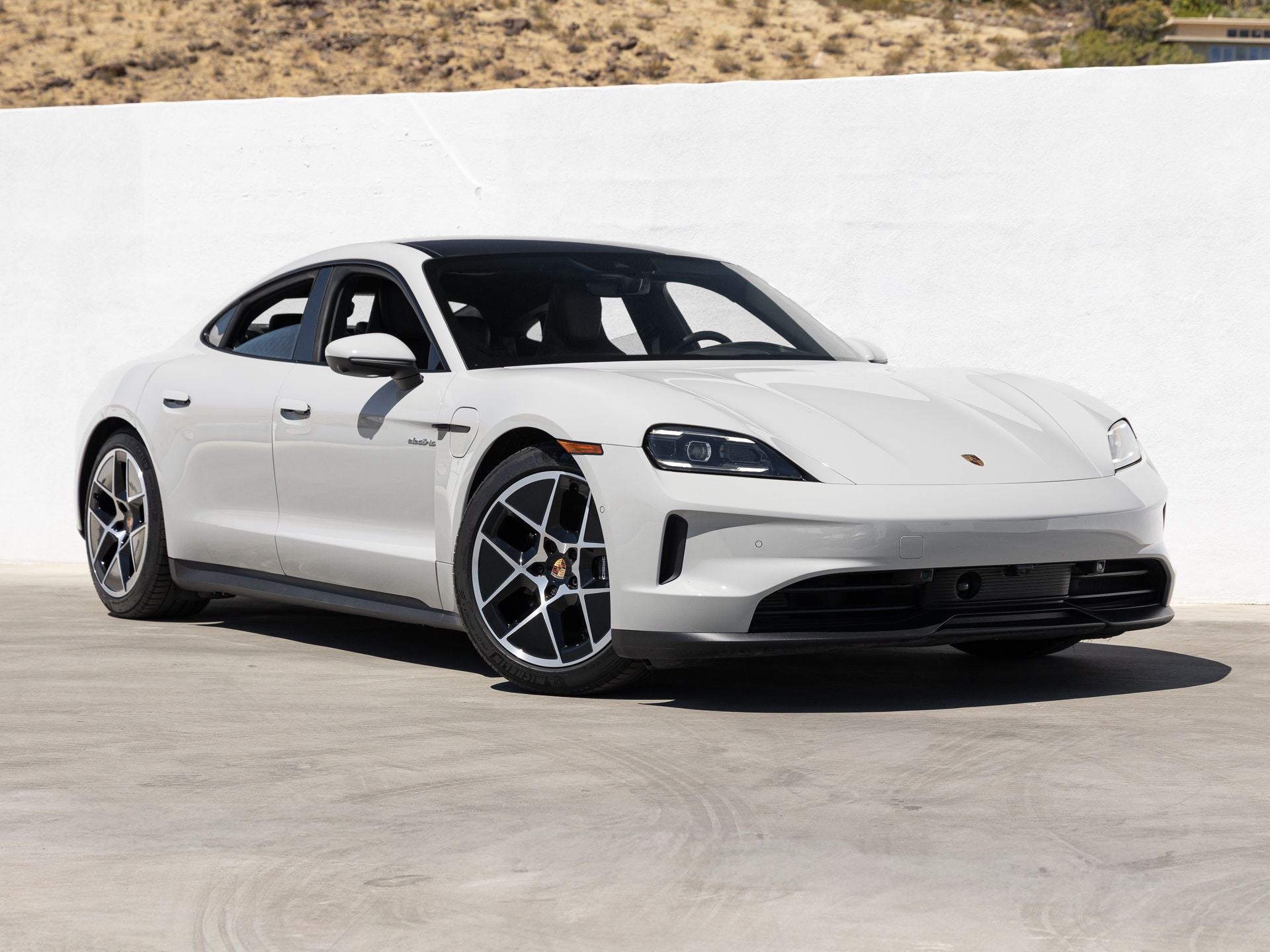 2025 Porsche Taycan 4
