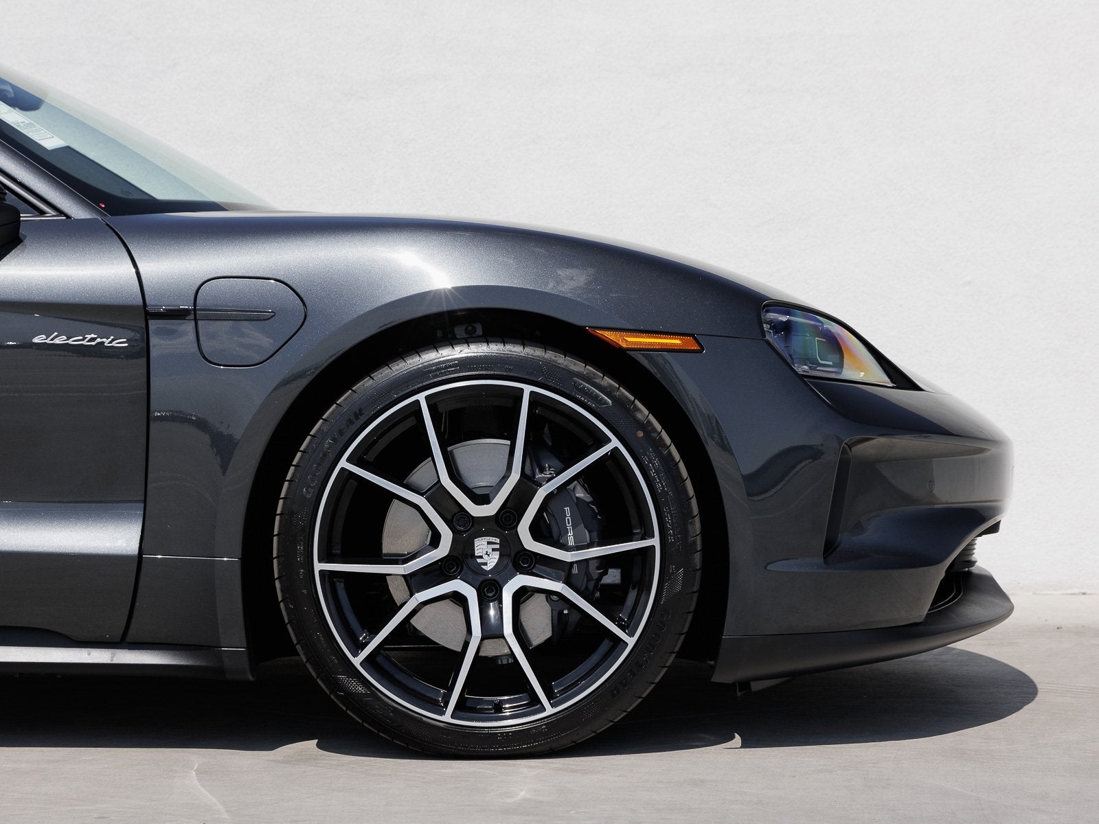 2025 Porsche Taycan Taycan