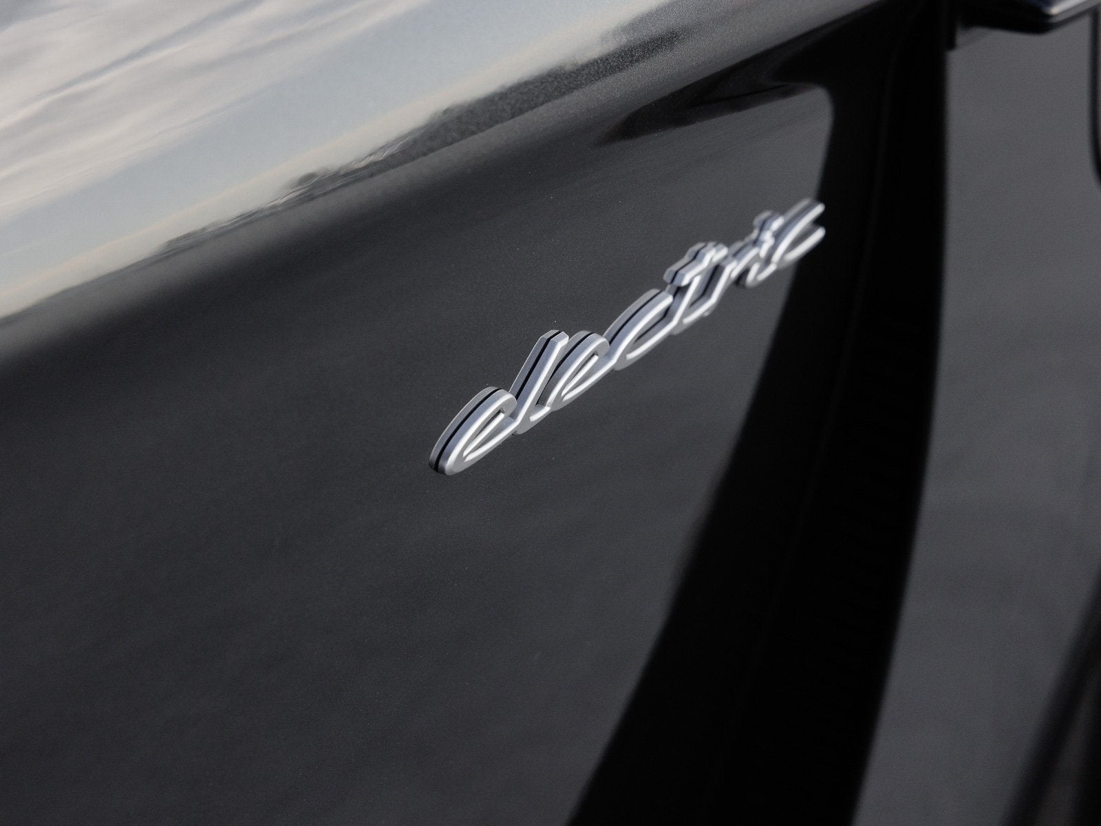 2025 Porsche Taycan Taycan