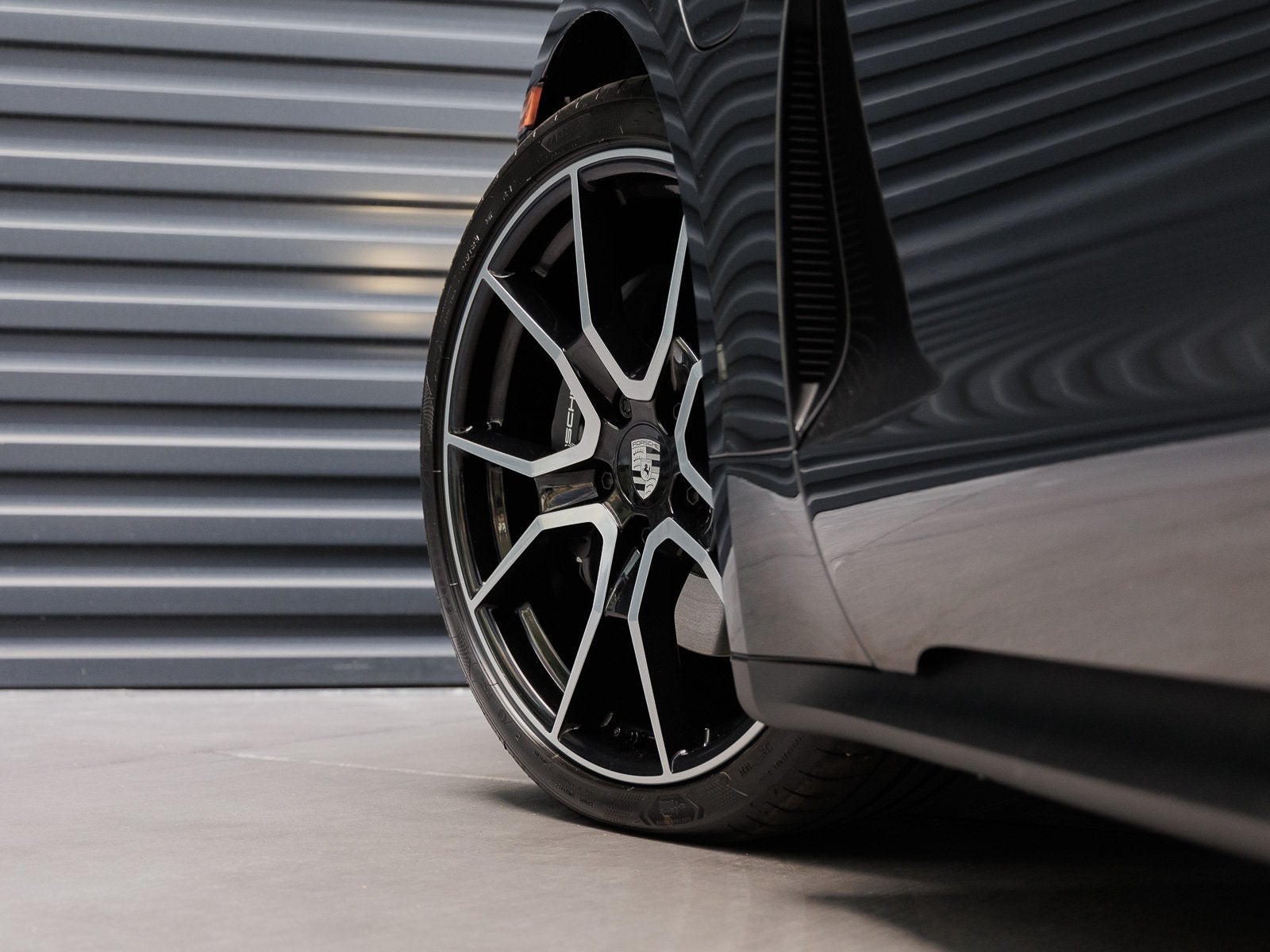 2025 Porsche Taycan Taycan