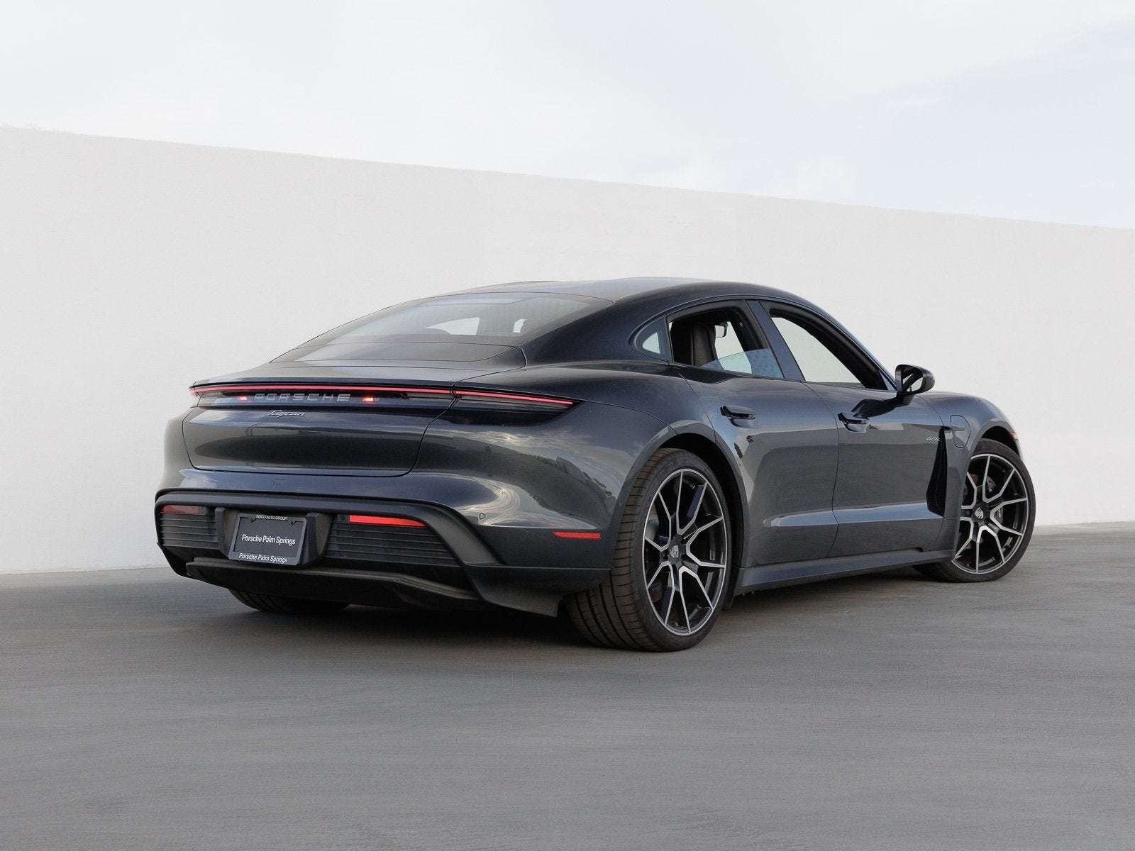 2025 Porsche Taycan Taycan