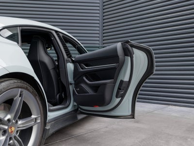 2025 Porsche Taycan Taycan