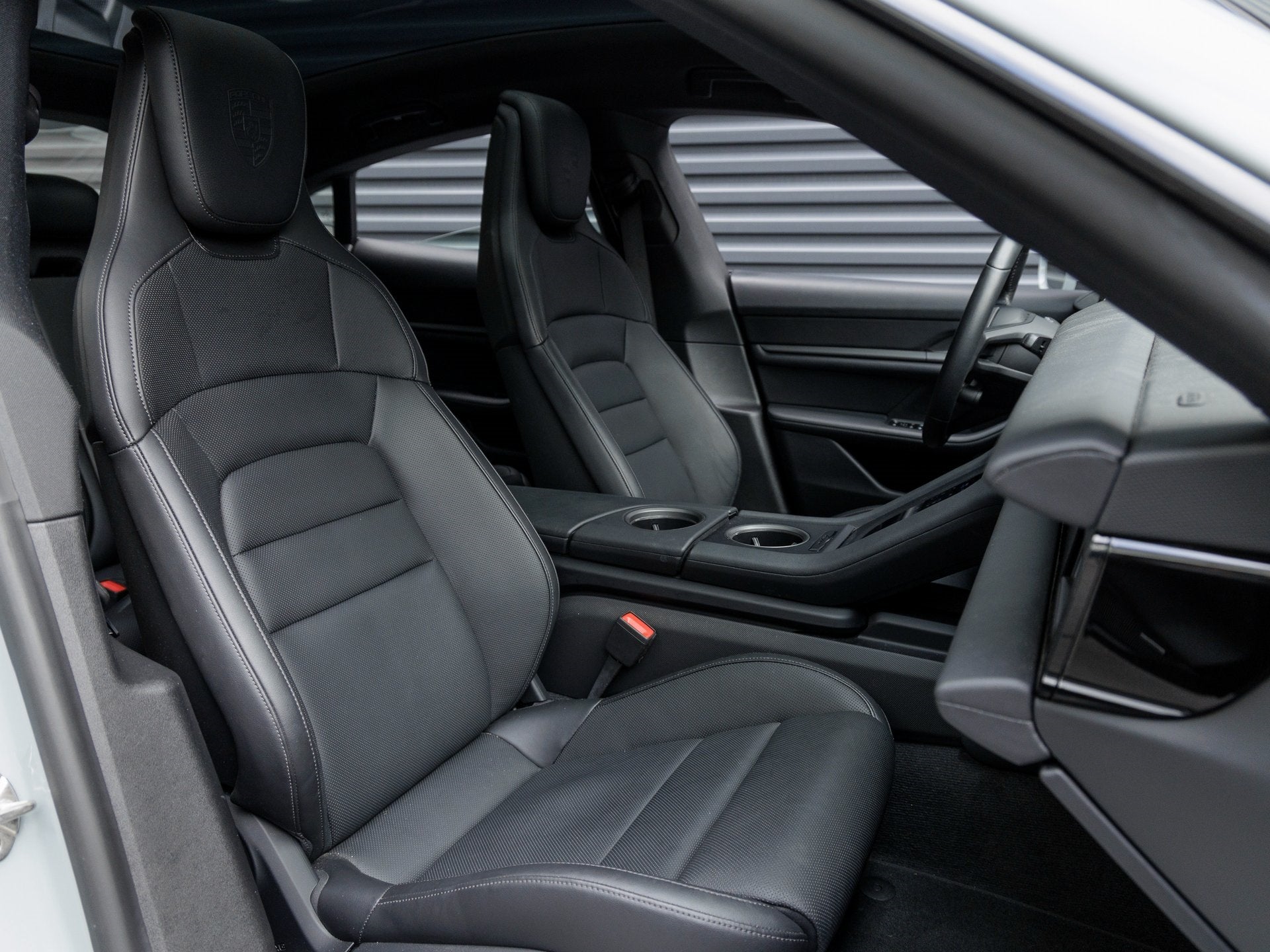 2025 Porsche Taycan Taycan