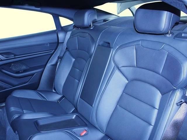2026 Porsche Taycan Taycan 4 Black Edition