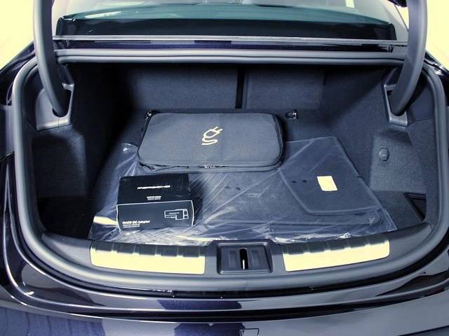 2026 Porsche Taycan Taycan 4 Black Edition