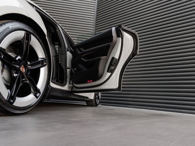 2026 Porsche Taycan Taycan 4