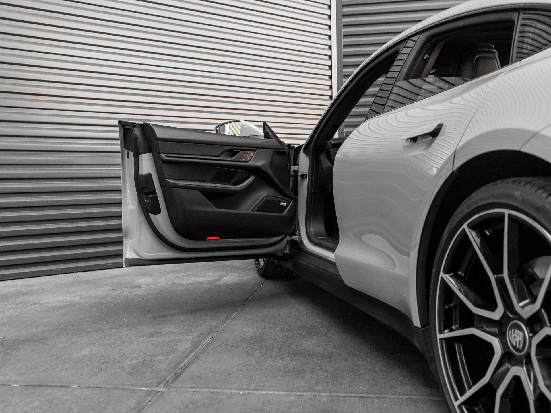 2023 Porsche Taycan Taycan (MY23)