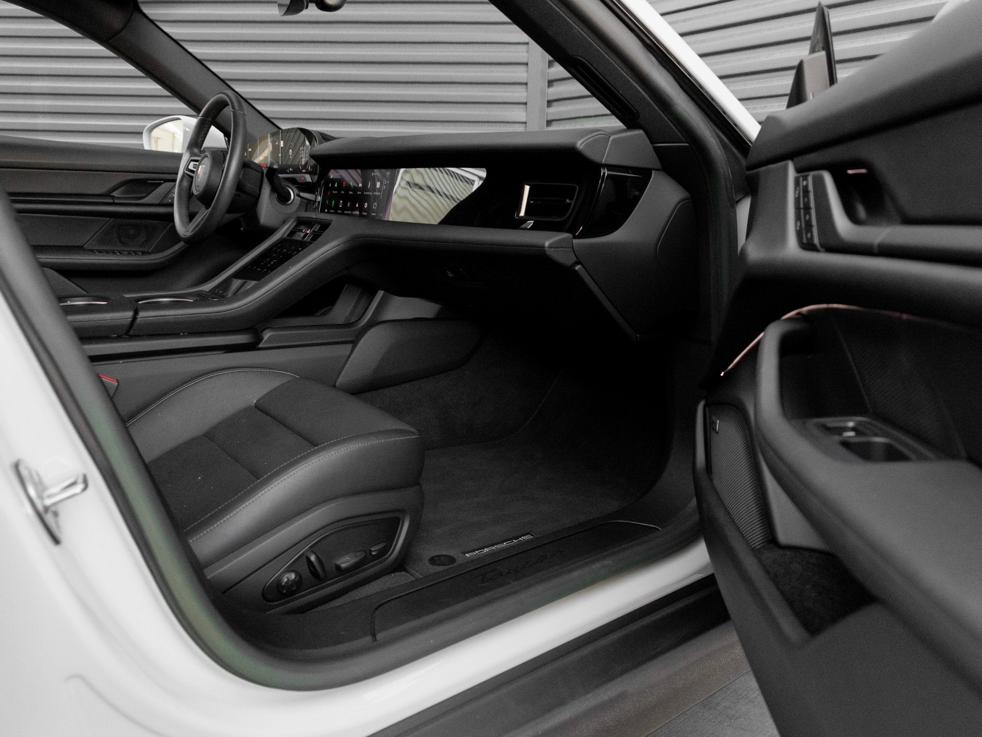 2023 Porsche Taycan Taycan (MY23)