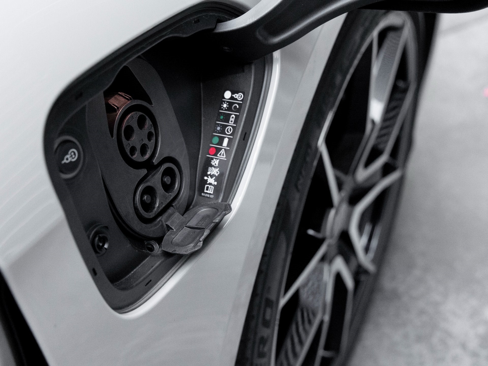 2023 Porsche Taycan Taycan (MY23)